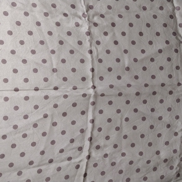 Vintage Brown Design 100% Silk light Scarf 34x34-inch, Excellent condition - Picture 9 of 11